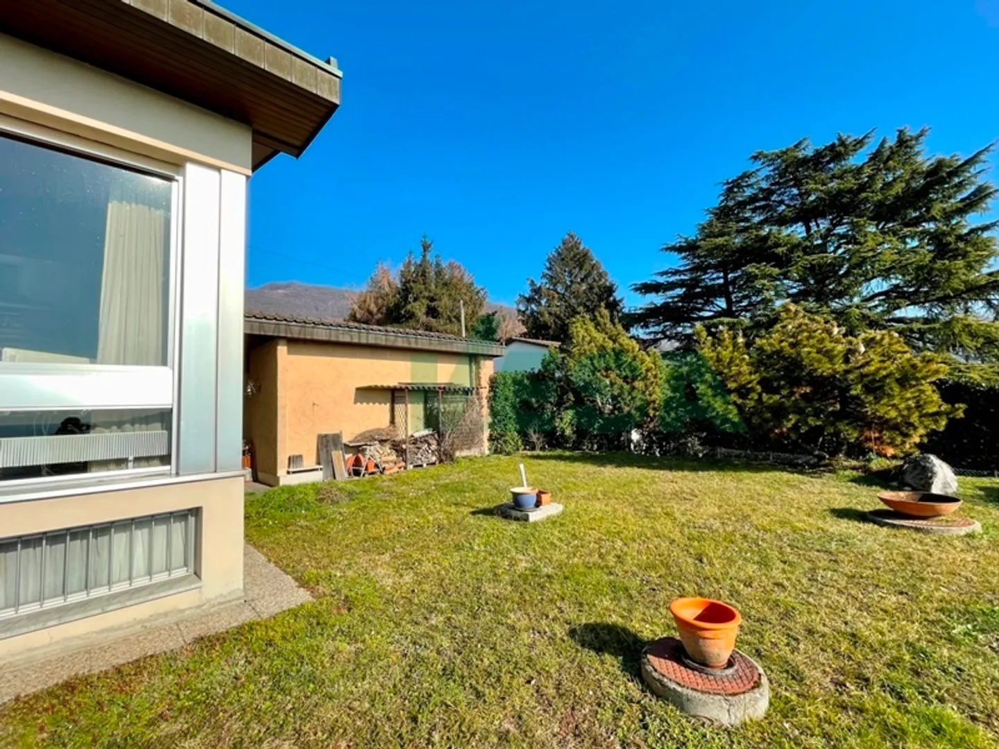 Cozy villa in a beautiful panoramic position with stunning views - Photo 7 of 13
