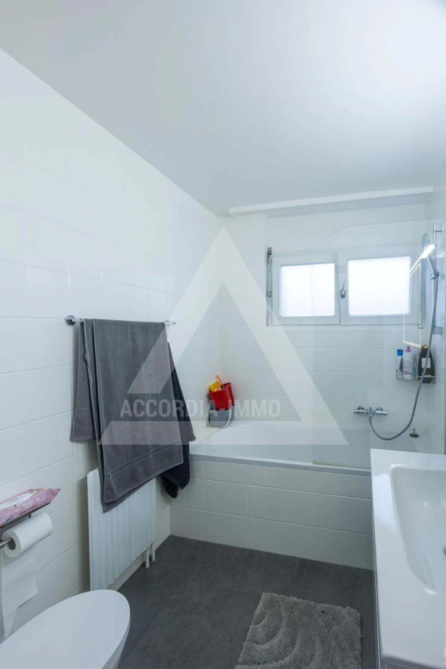 Magnifique appartement rénové de 4.5 pièces (97 m²) à Monthey - Photo 16 sur 25