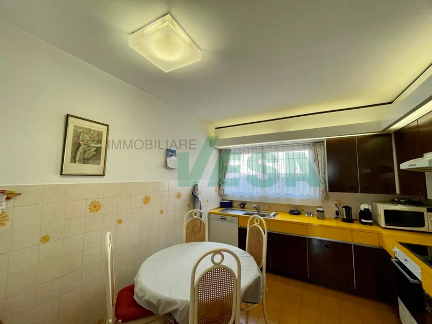 Cozy villa in a beautiful panoramic position with stunning views - Photo 12 of 13
