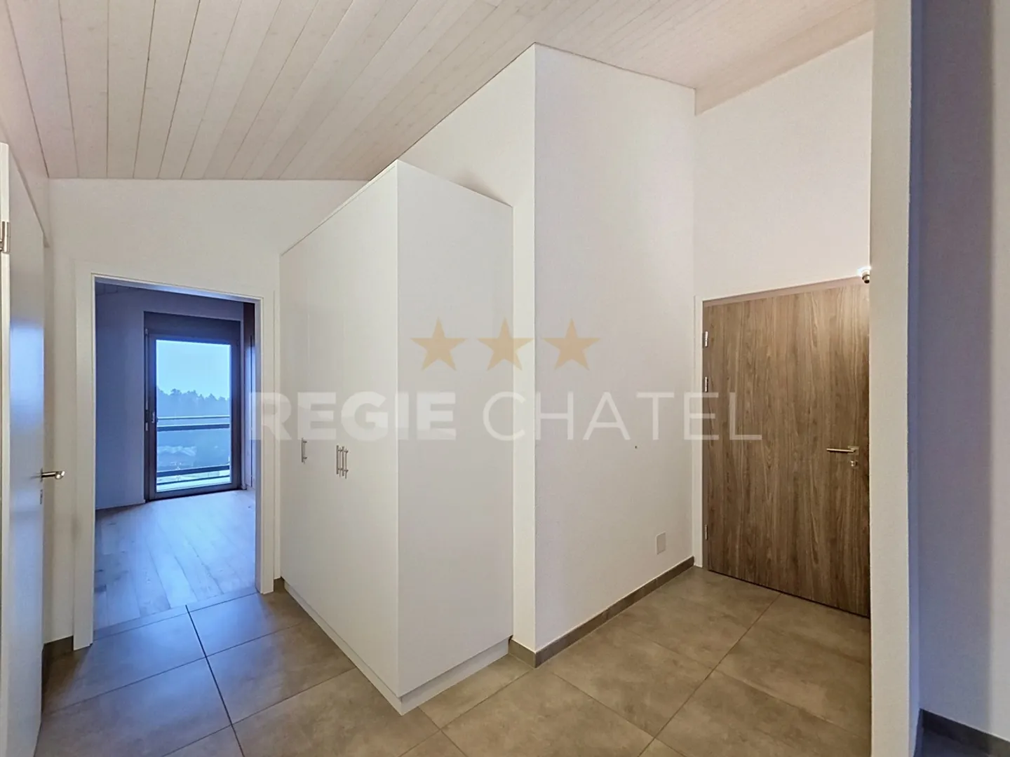 Magnifique 2.5pces avec 2 balcons dans les combles  - Foto 4 von 6