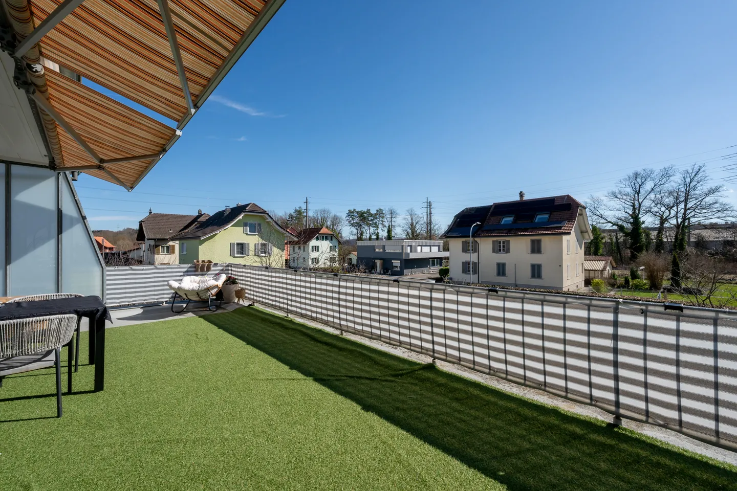 Modern Duplex with Garden - Photo 13 of 13