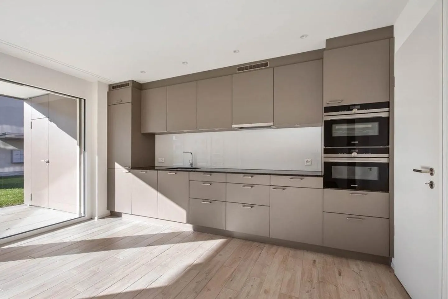 Here your dream home could come true - Photo 3 of 9