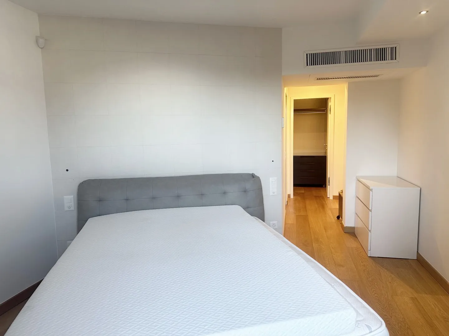 Appartamento moderno con vista lago - Foto 6 di 9