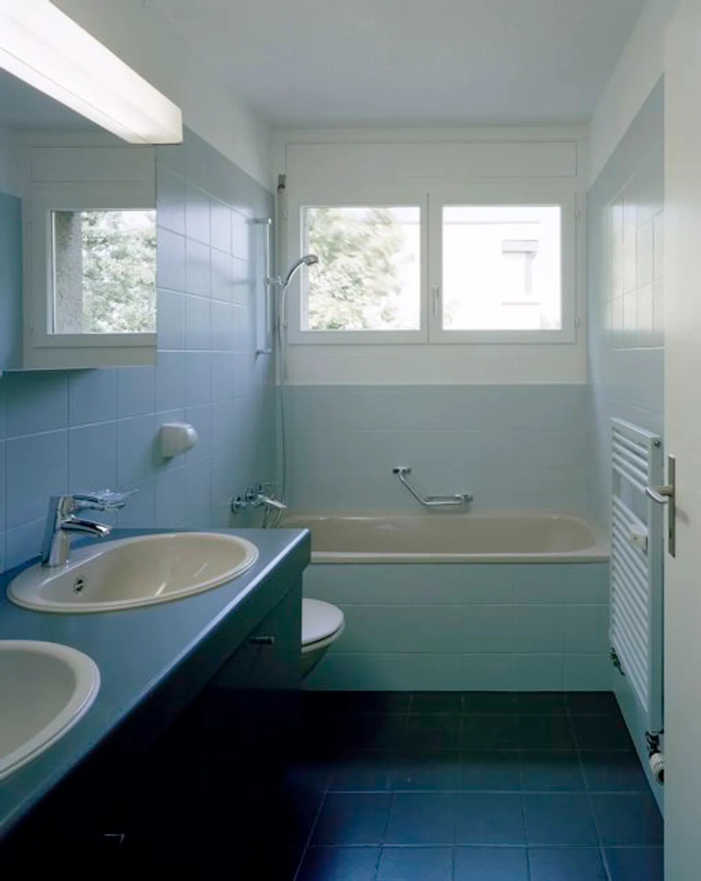 Apartment for rent - Photo 4 of 5