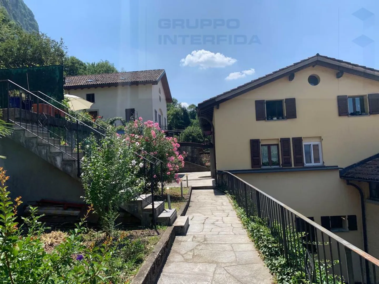  4 APPARTAMENTI 3.5 LOCALI  - Foto 6 di 7