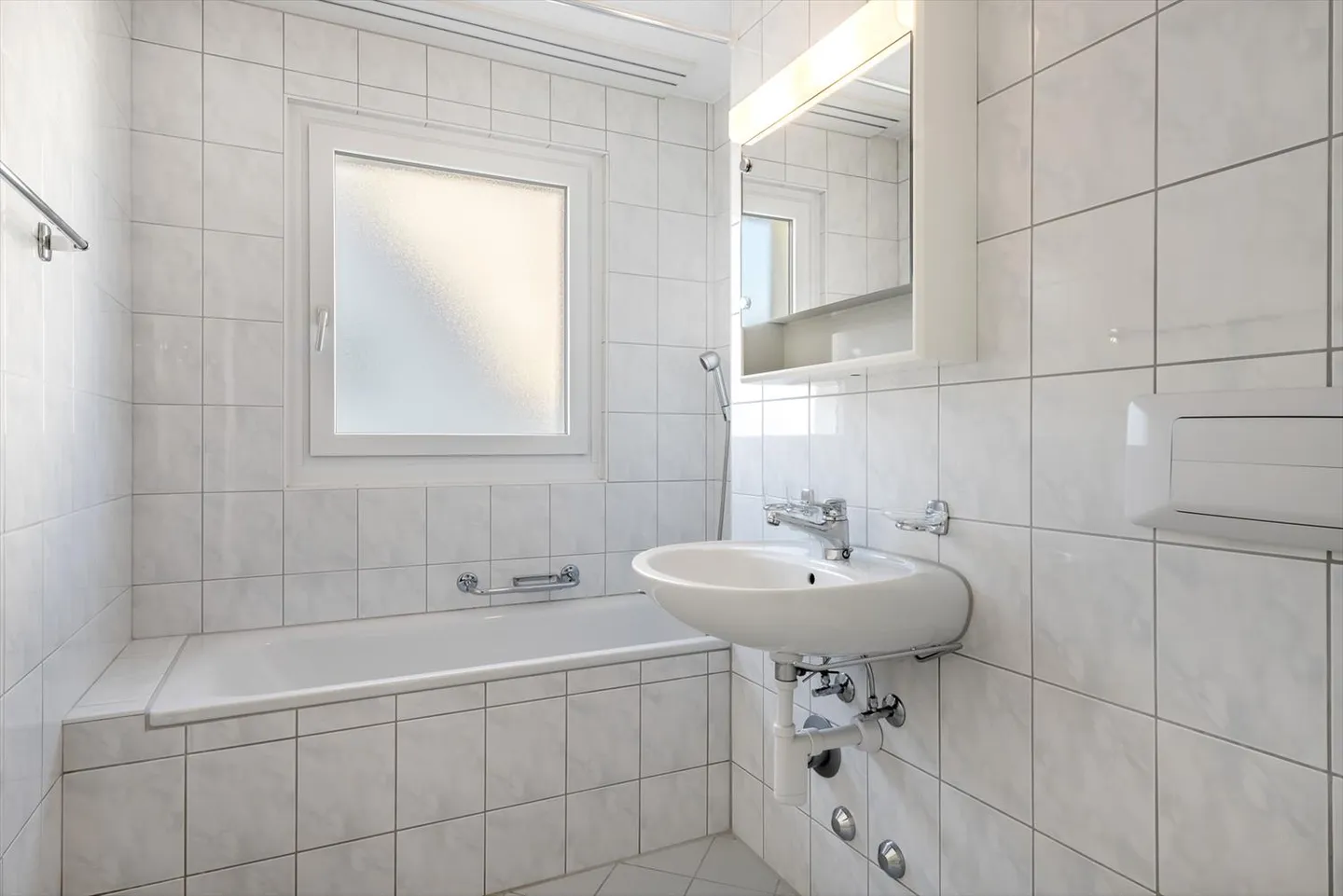 Appartement moderne, lumineux et spacieux - Photo 4 sur 5