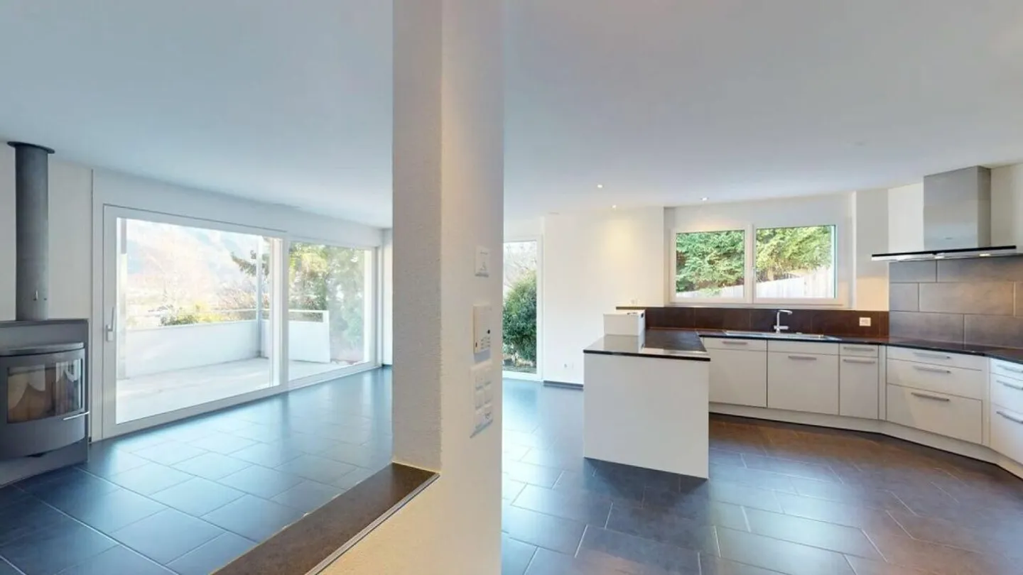 Edificio residenziale attraente con due unità ad Azmoos - Foto 8 di 14