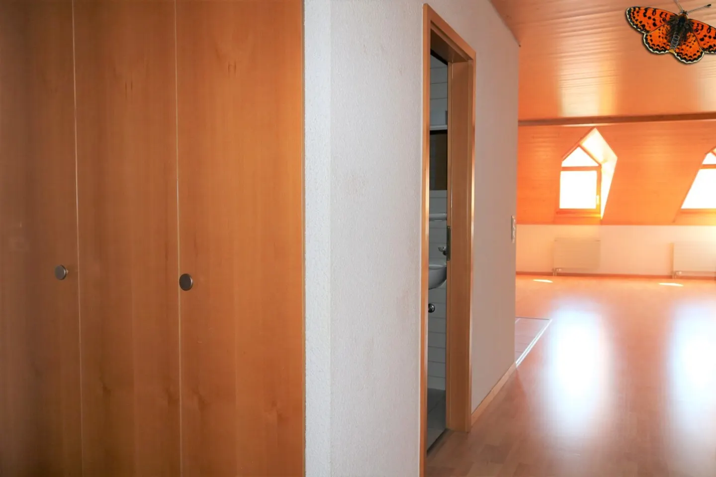 Charming Apartment in City Center - Photo 9 of 11