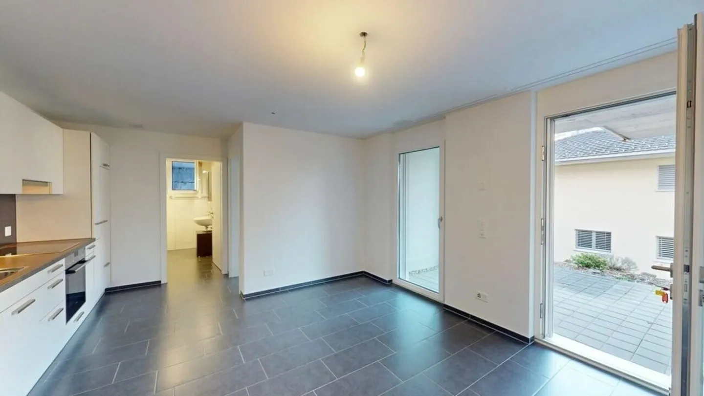 Edificio residenziale attraente con due unità ad Azmoos - Foto 12 di 14