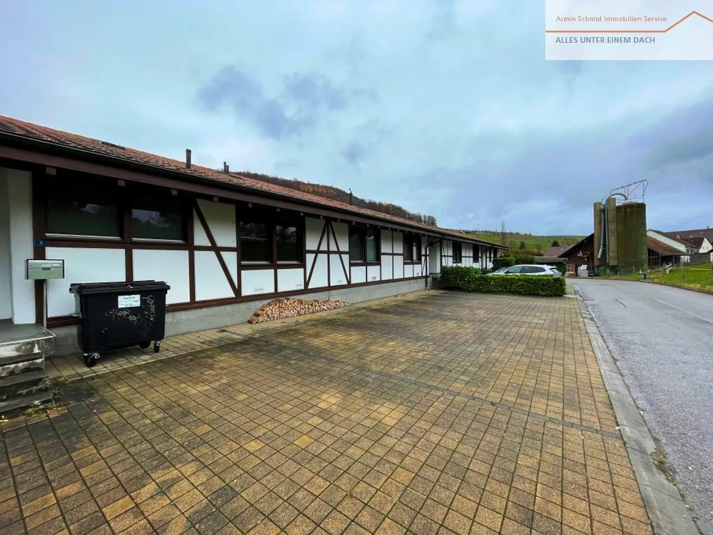 Large office, storage with workshop, archive and ancillary rooms - Photo 18 of 18