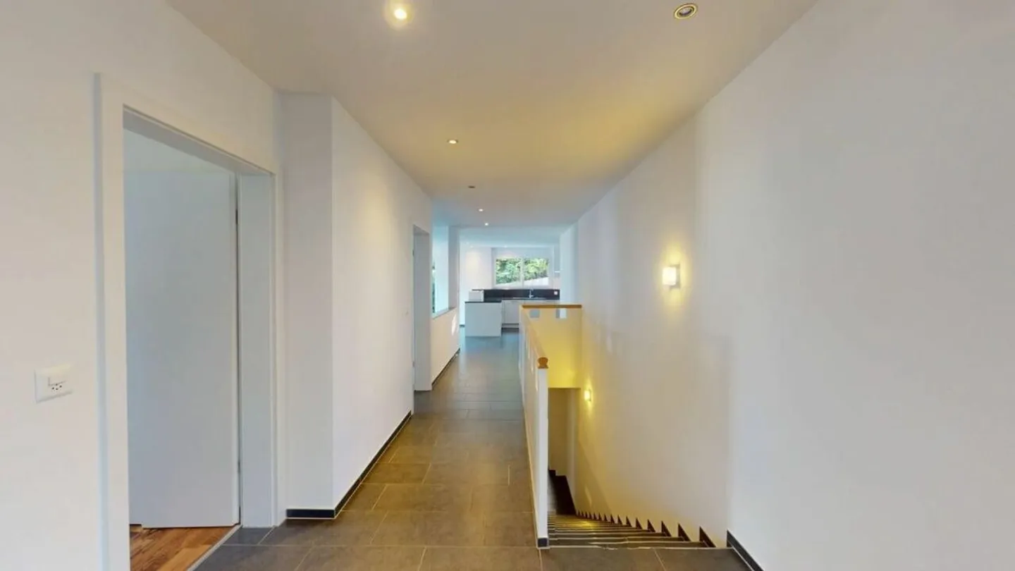 Edificio residenziale attraente con due unità ad Azmoos - Foto 13 di 14