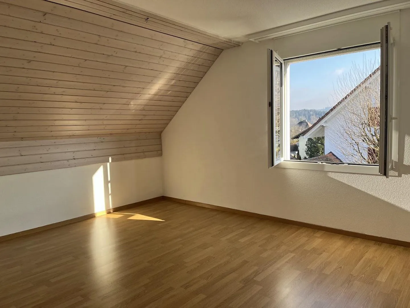 Geräumige 4.5 Zimmerwohnung - Foto 8 von 10