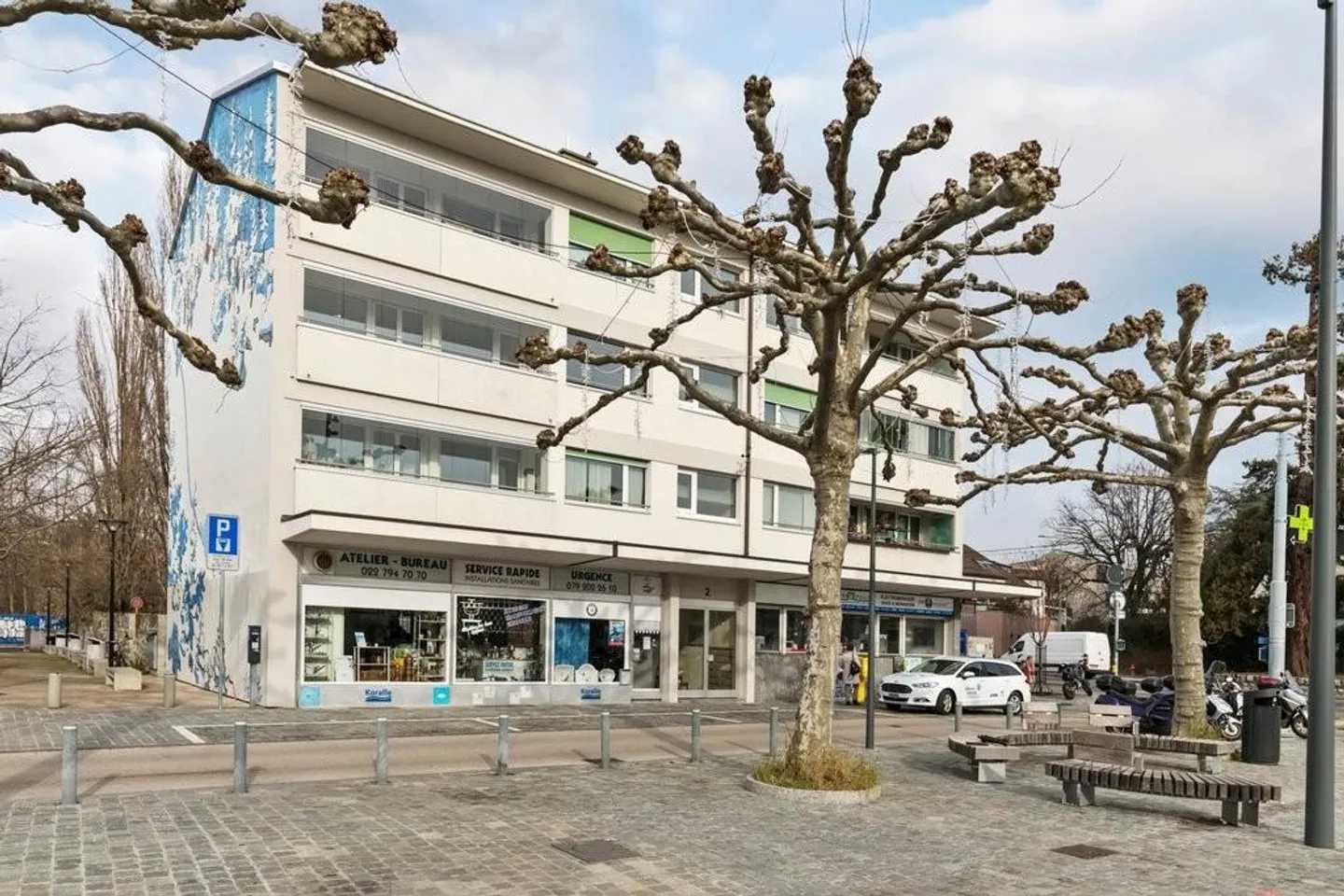 RENT WITHOUT DEPOSIT - The ideal location for your family! - Photo 1 of 8