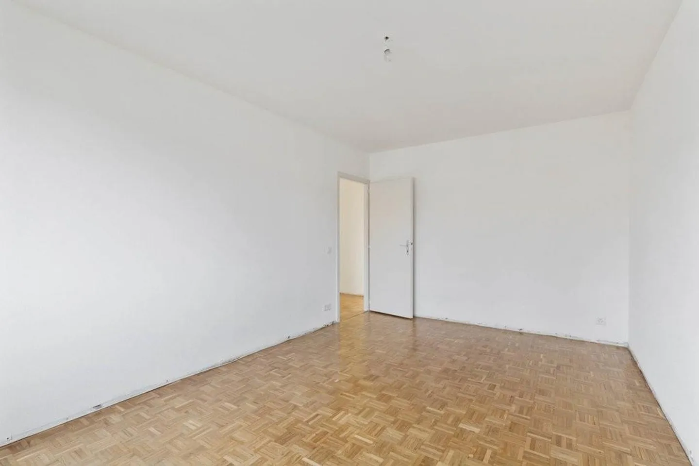 RENT WITHOUT DEPOSIT - The ideal location for your family! - Photo 7 of 8