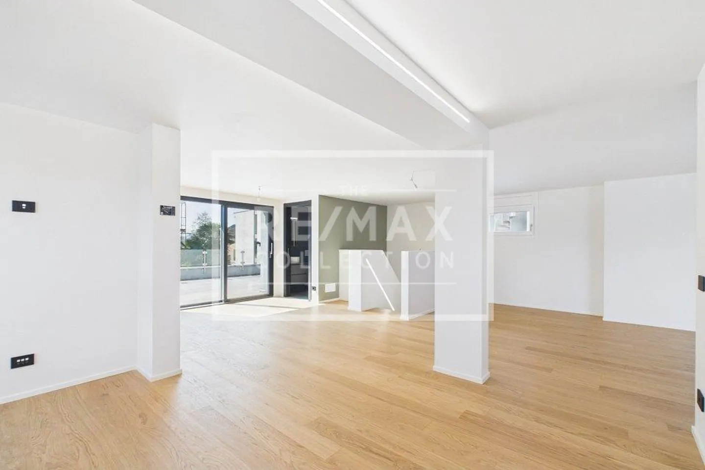 Elegant Duplex Apartment - Photo 13 of 13