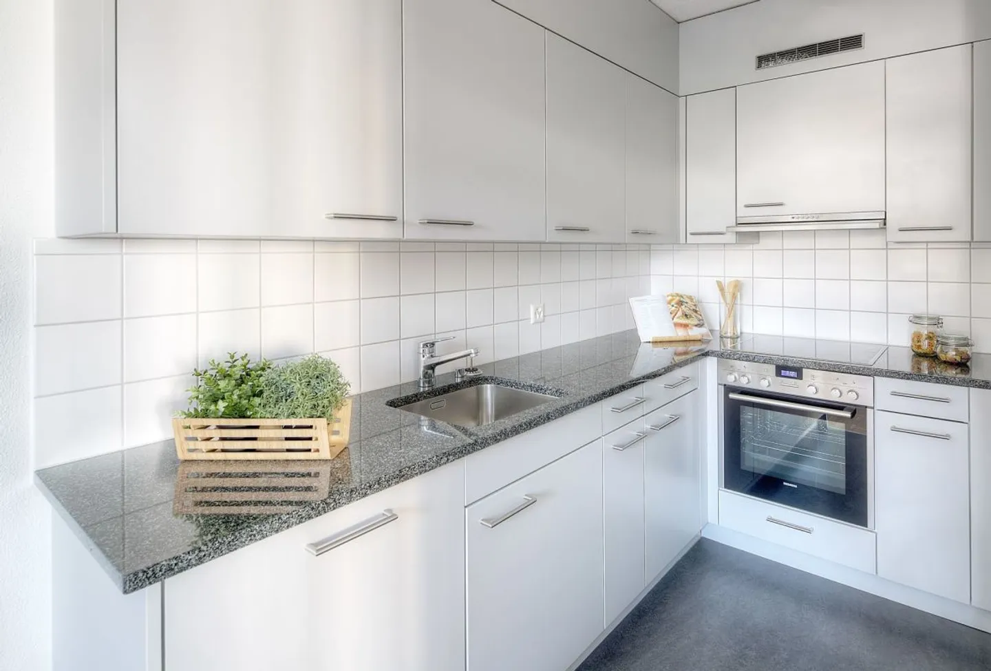 Ottimo appartamento di 3,5 stanze ora in affitto! - Foto 7 di 15
