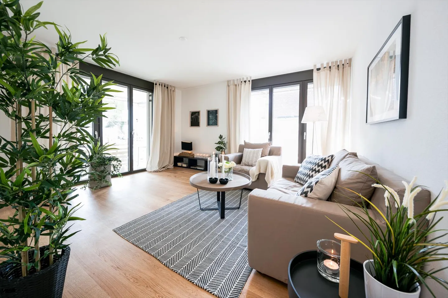 Apartment for rent - Photo 3 of 9