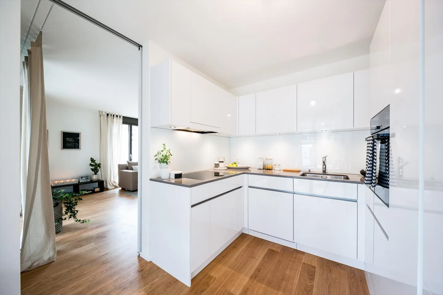 Apartment for rent - Photo 5 of 9