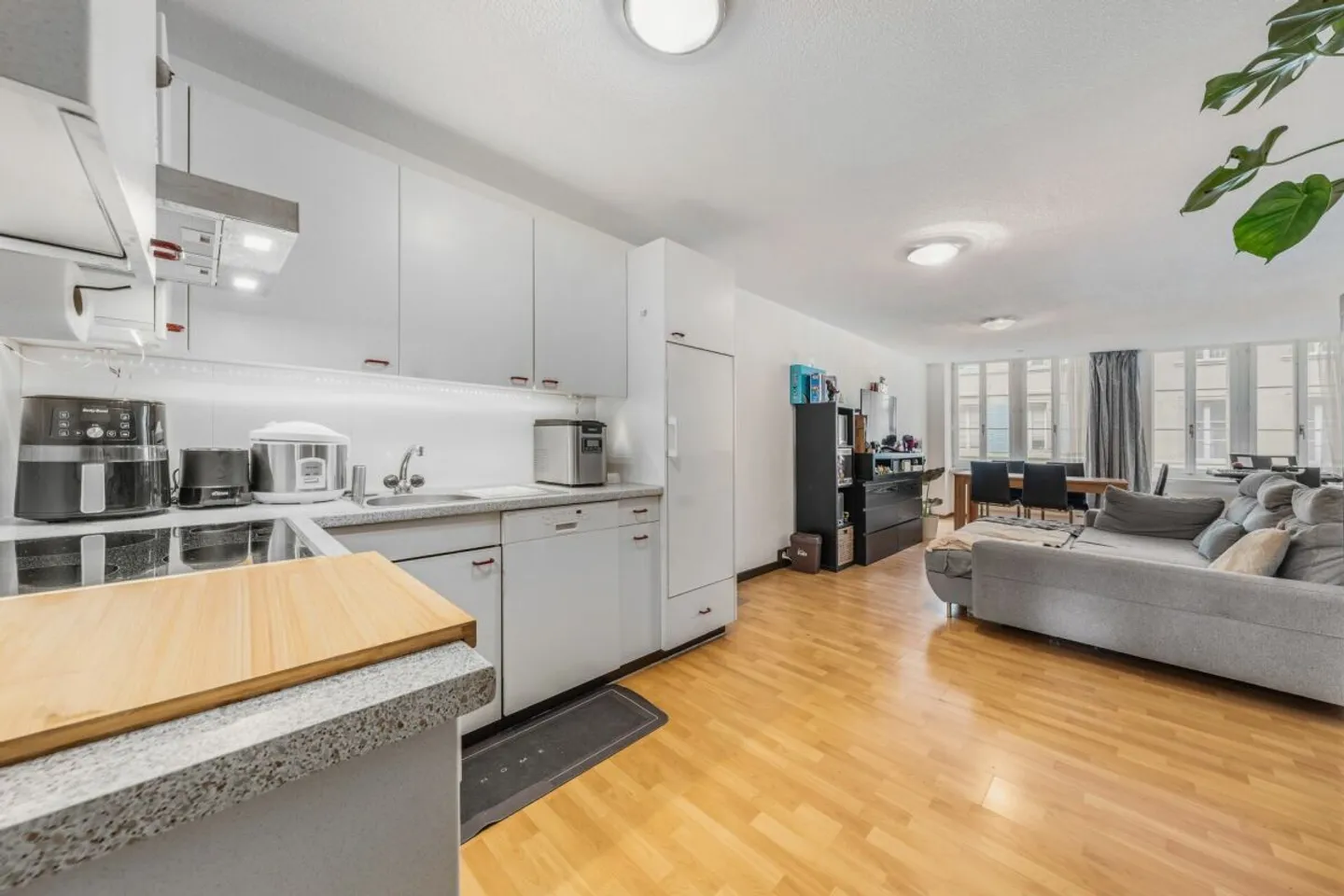 Appartement de 3 pièces dans la ville haute - Photo 2 sur 12