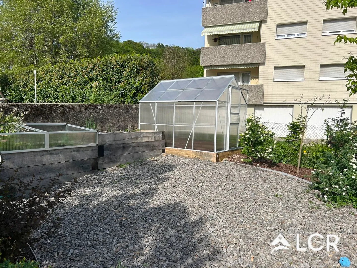 Ampio appartamento di 4 stanze - Foto 10 di 13