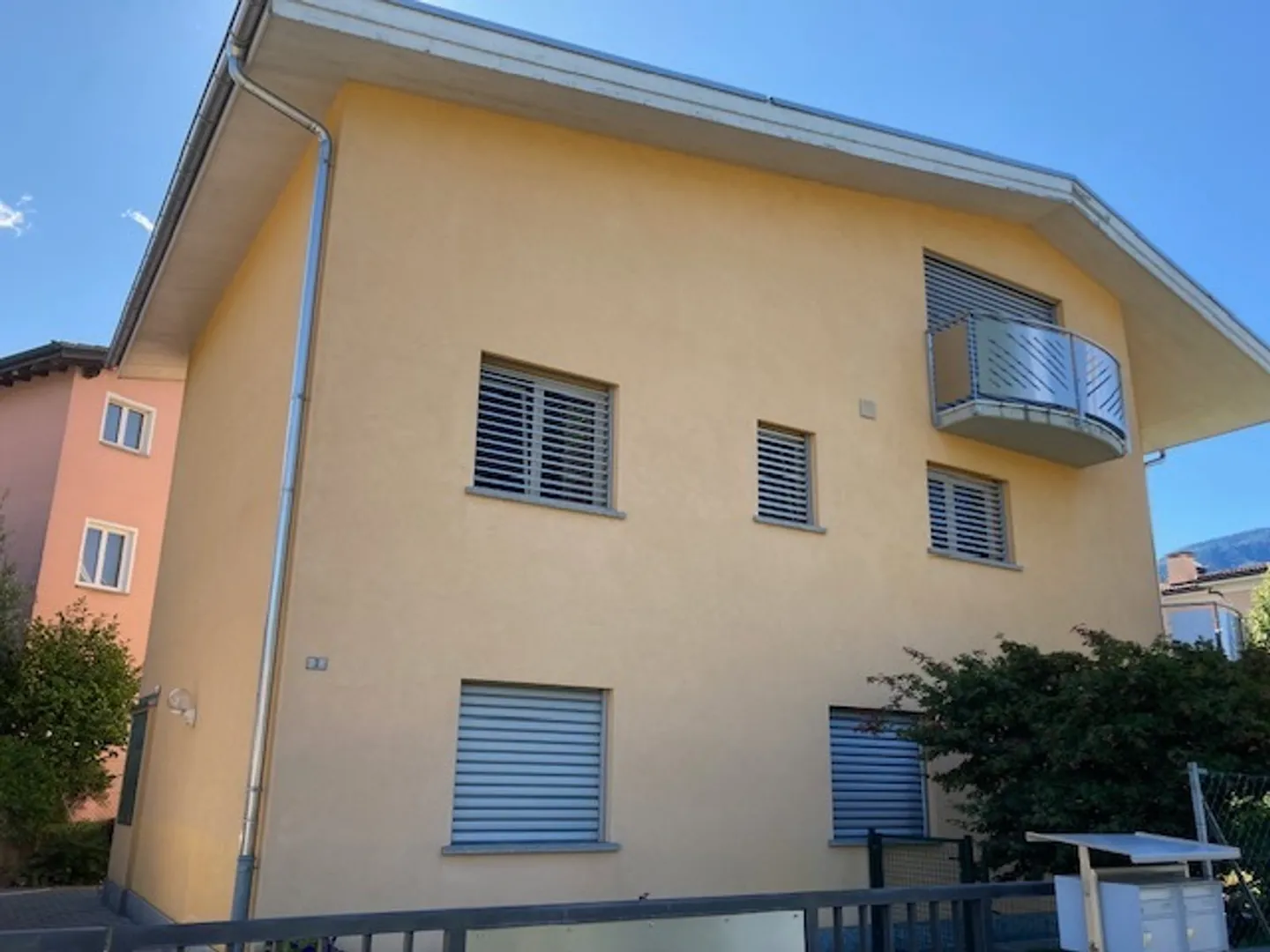 Casa singola in affitto - Foto 3 di 7