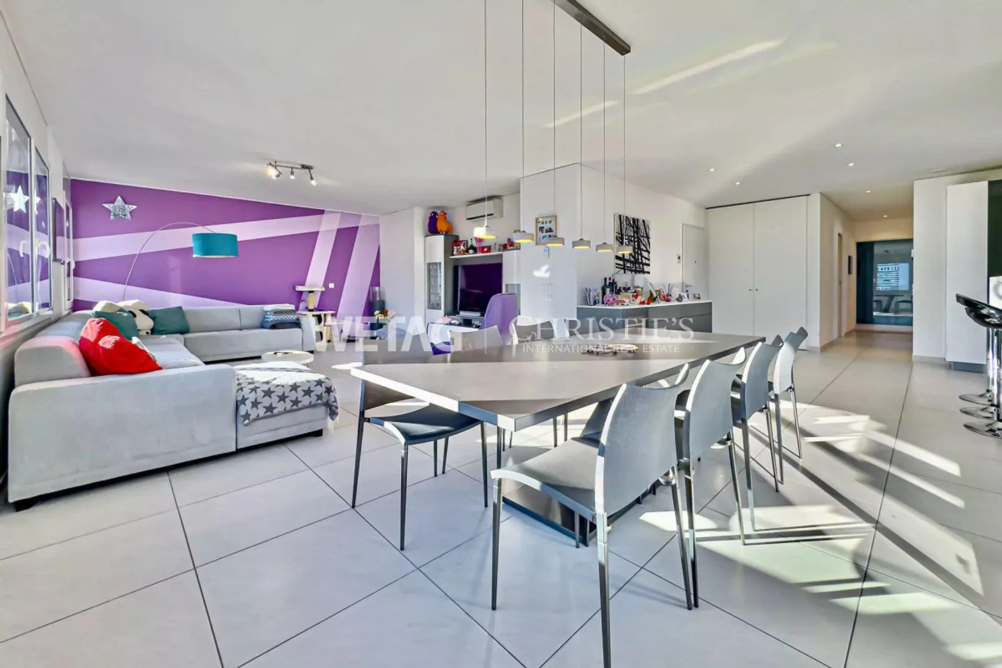 Modern penthouse apartment with lake view in central location in Locarno... - Photo 5 of 13