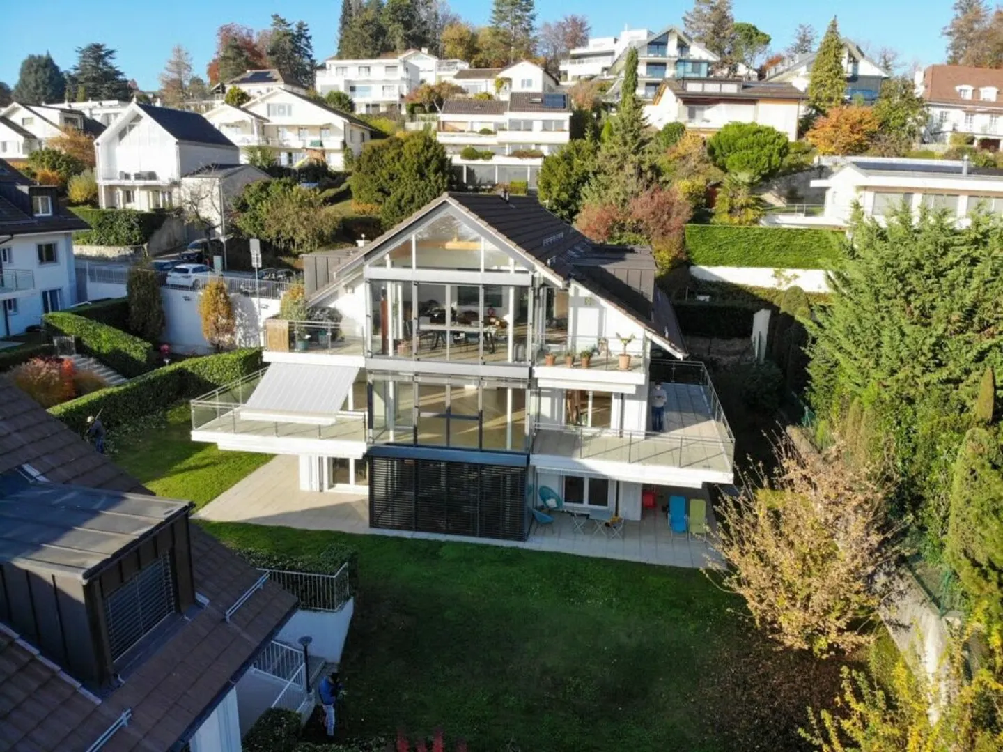 Appartamento di lusso di 5,5 locali con terrazza e vista lago - Foto 2 di 23