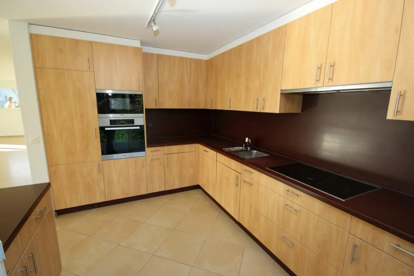 Appartamento di lusso di 5,5 locali con terrazza e vista lago - Foto 13 di 23