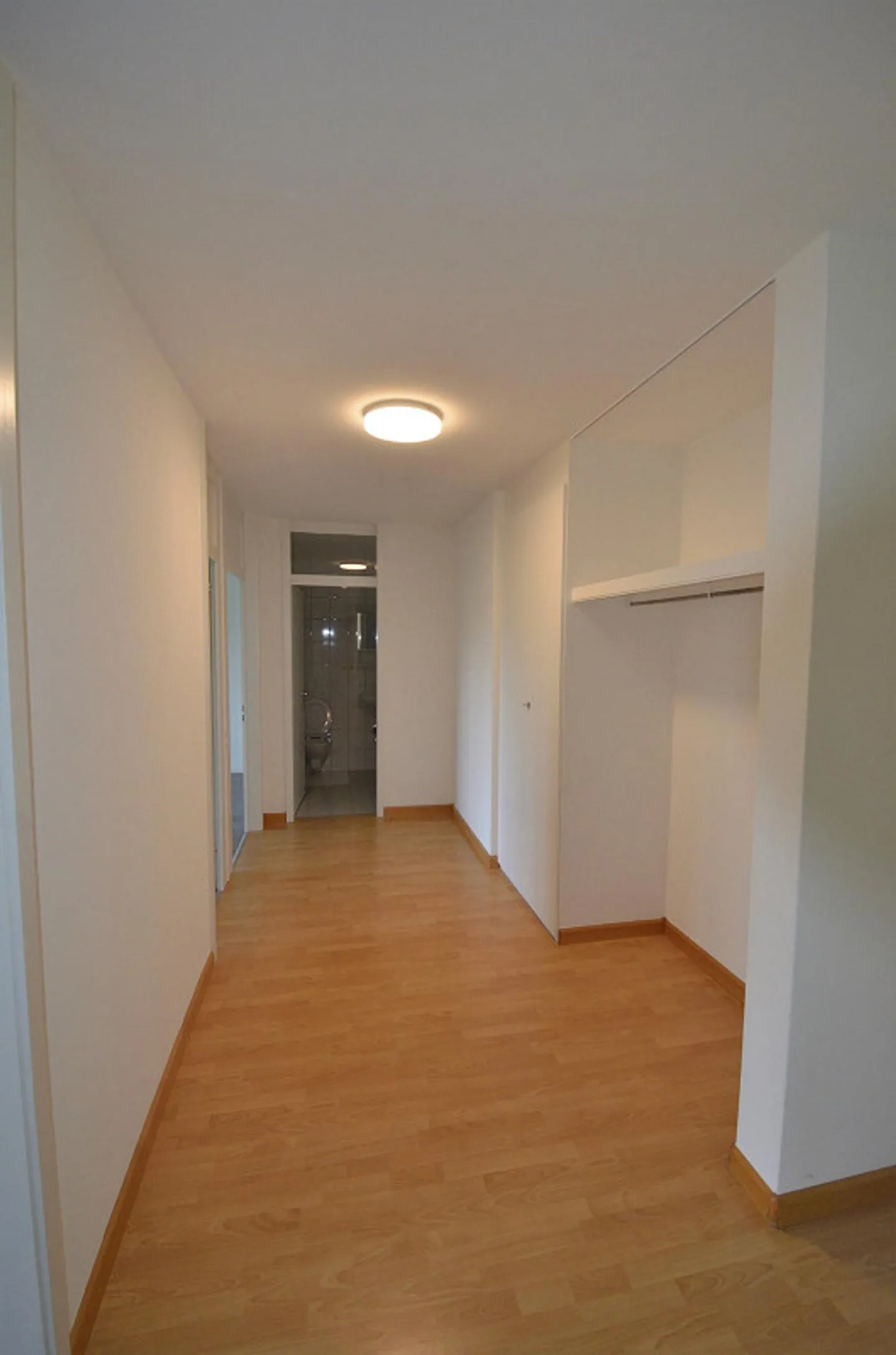 Appartamento di 3 stanze appena ristrutturato in affitto - Foto 6 di 7