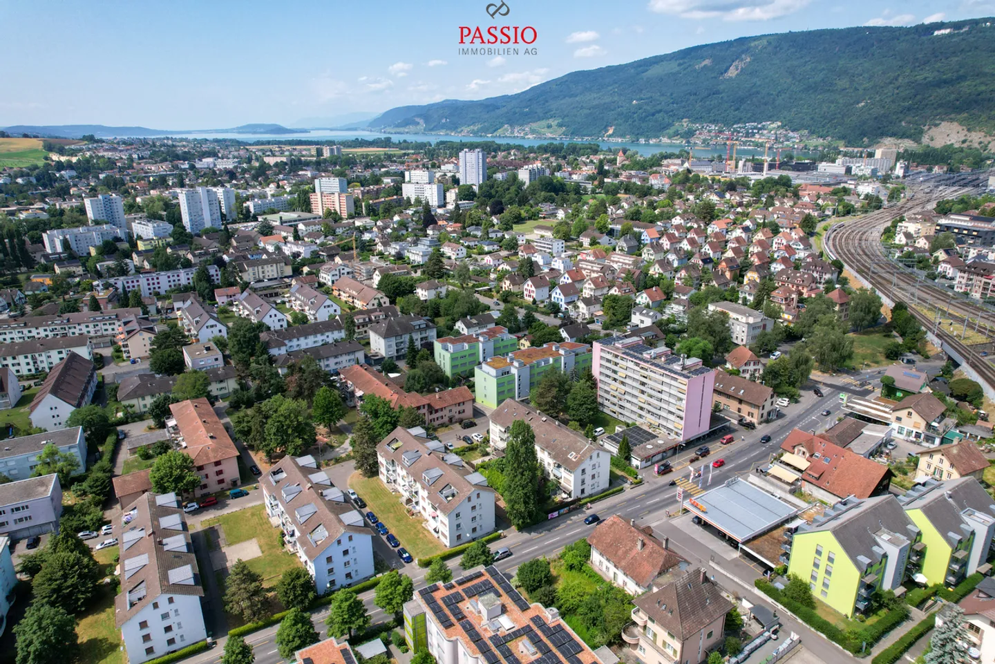 Central 3.5-room apartment in the heart of Biel - Photo 2 of 17