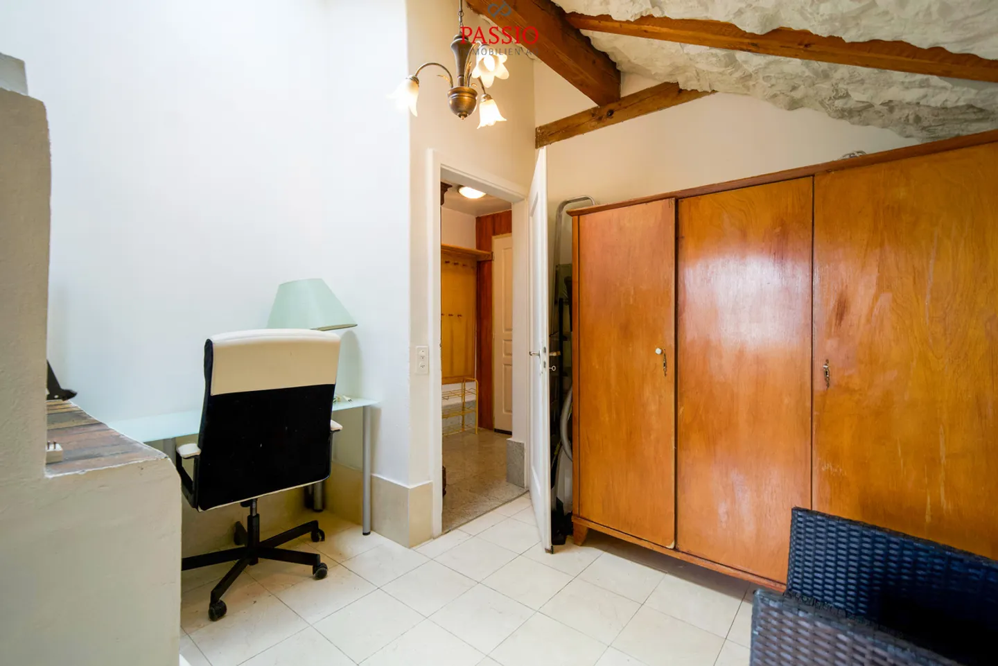 Central 3.5-room apartment in the heart of Biel - Photo 3 of 17