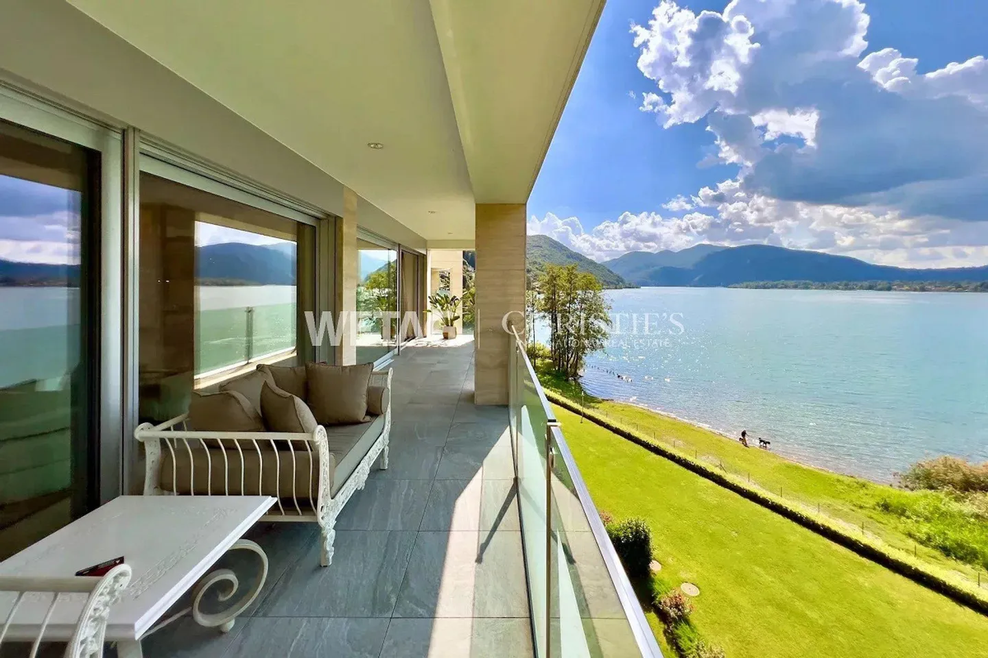 Charming penthouse apartment for sale, directly at... - Photo 2 of 13
