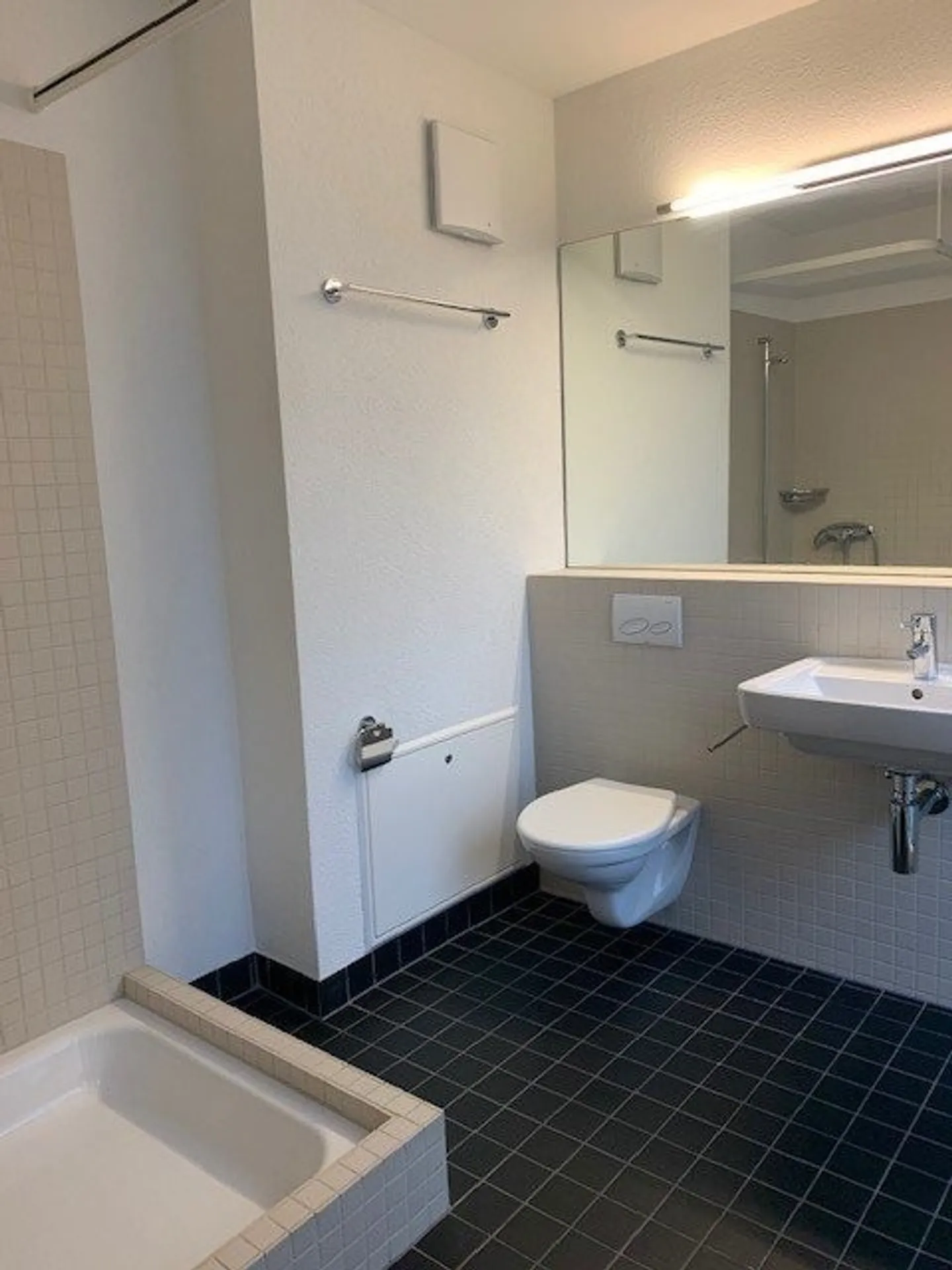 Bright, family apartment wanted? - Photo 3 of 7