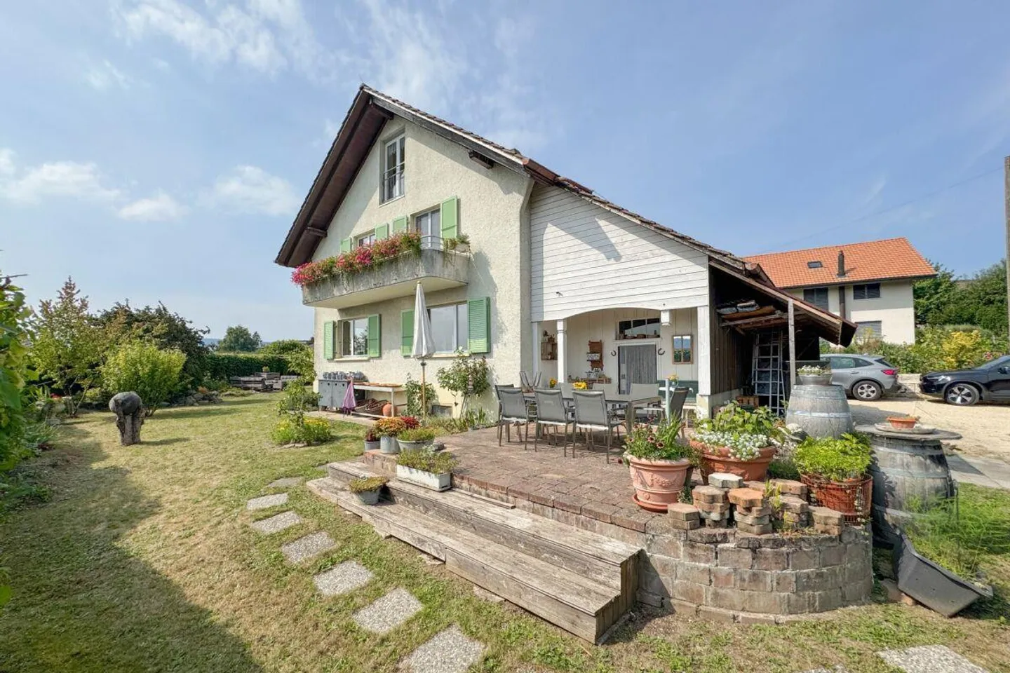 Maison avec caractère, vue dégagée et espace pour la créativité - Photo 3 sur 14