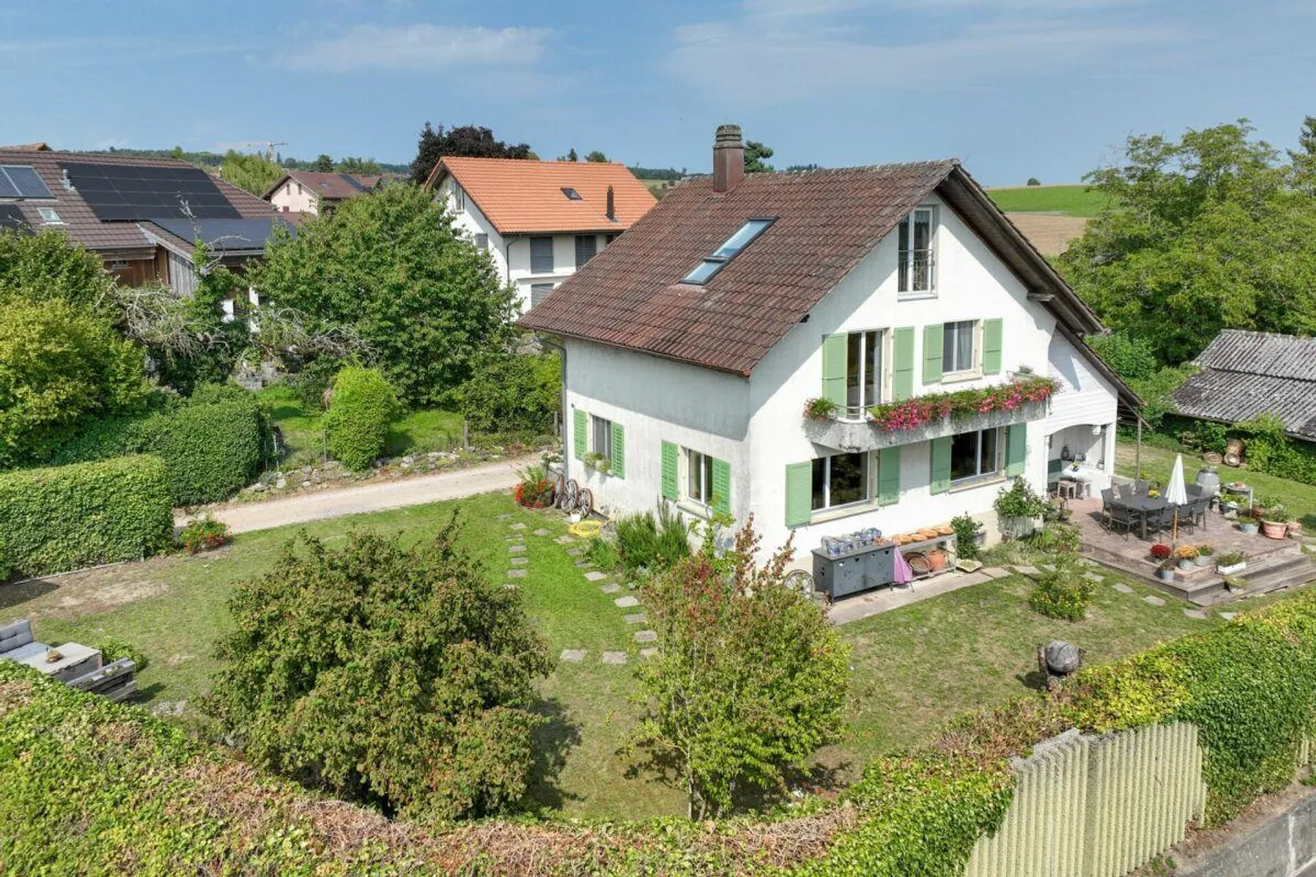 Maison avec caractère, vue dégagée et espace pour la créativité - Photo 2 sur 14