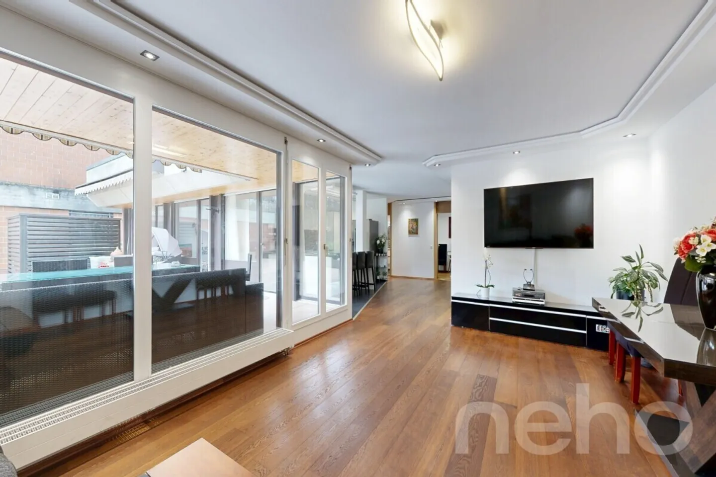 Modern apartment in a prime location in Bern - Photo 3 of 12