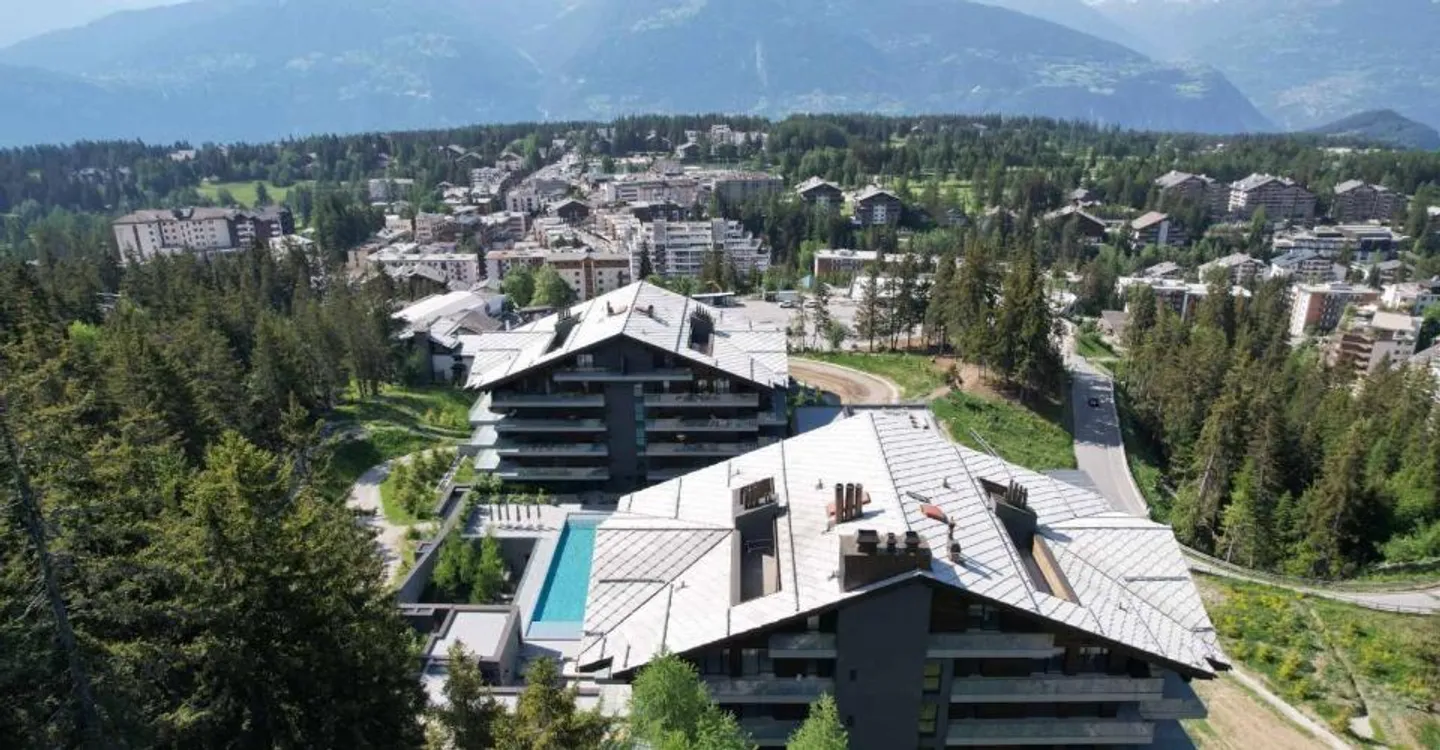 Luxury Apartments in Alps - Photo 2 of 9
