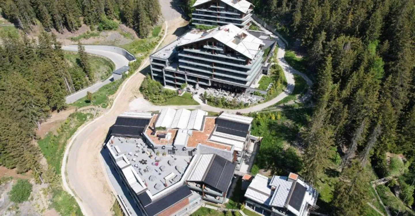 Luxury Apartments in Alps - Photo 3 of 9