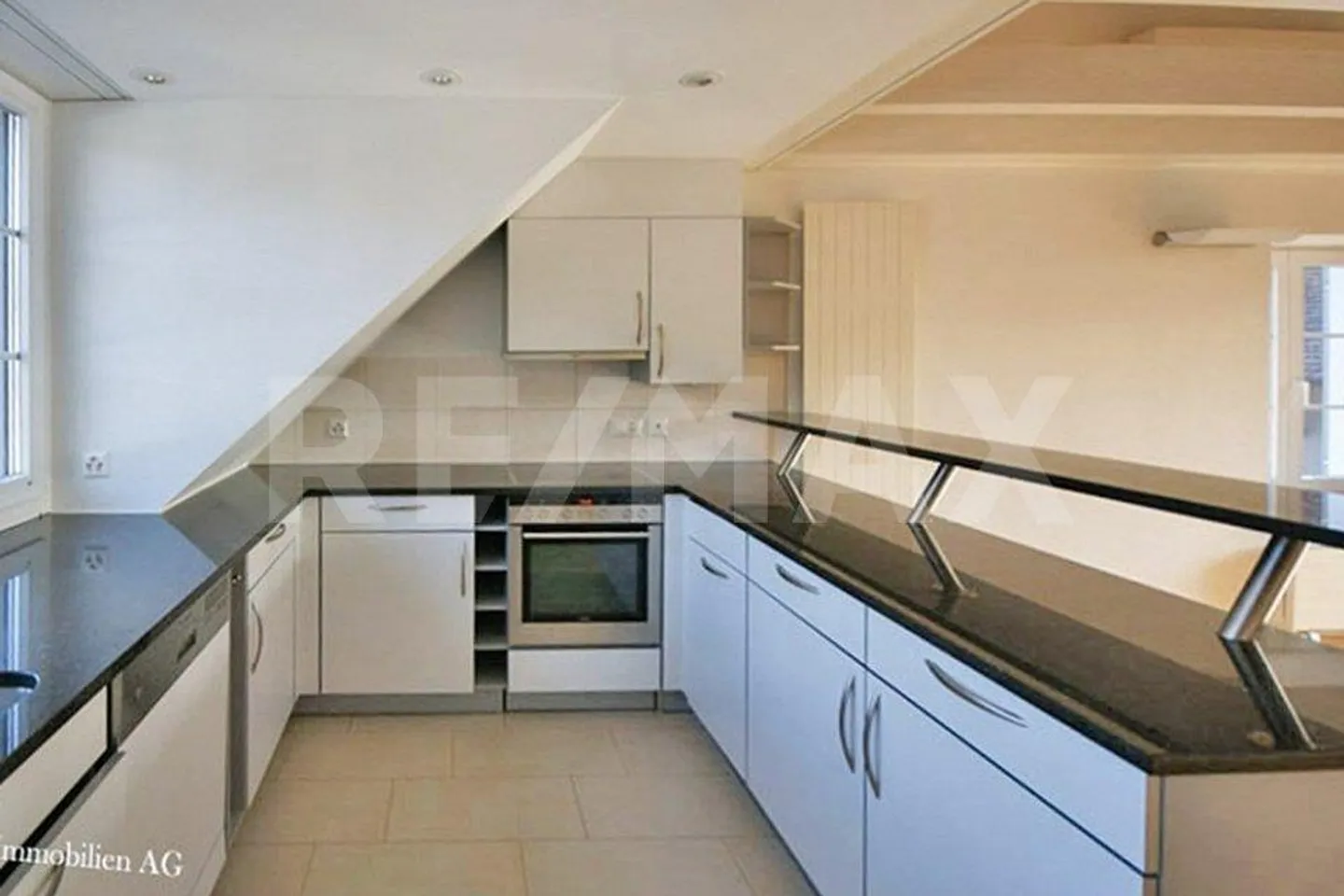 In the middle - and close to the Rhine - Multi-family house - Photo 8 of 11