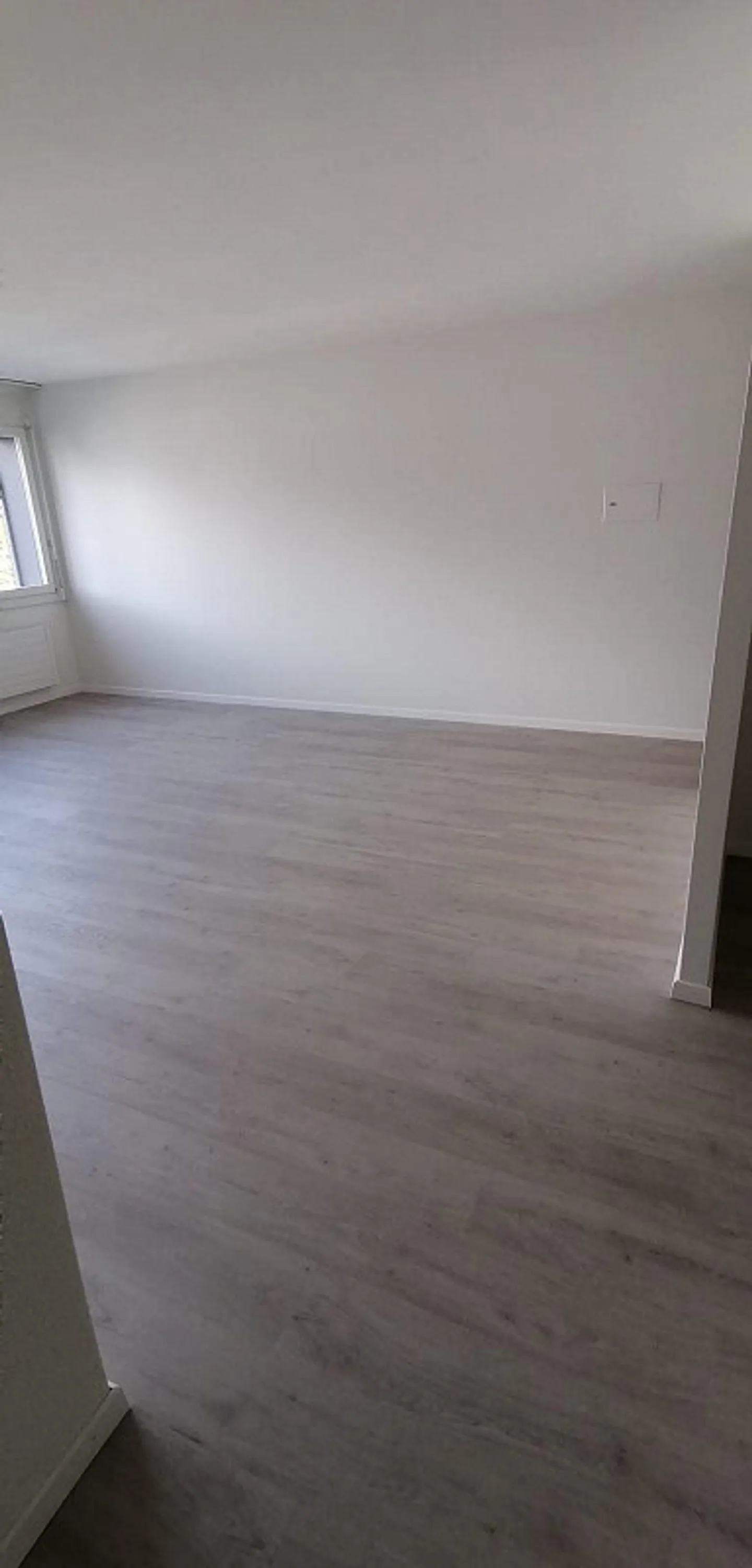 Appartement 1 pièce rénové dans un emplacement calme près de la lisière de la forêt - Photo 8 sur 12