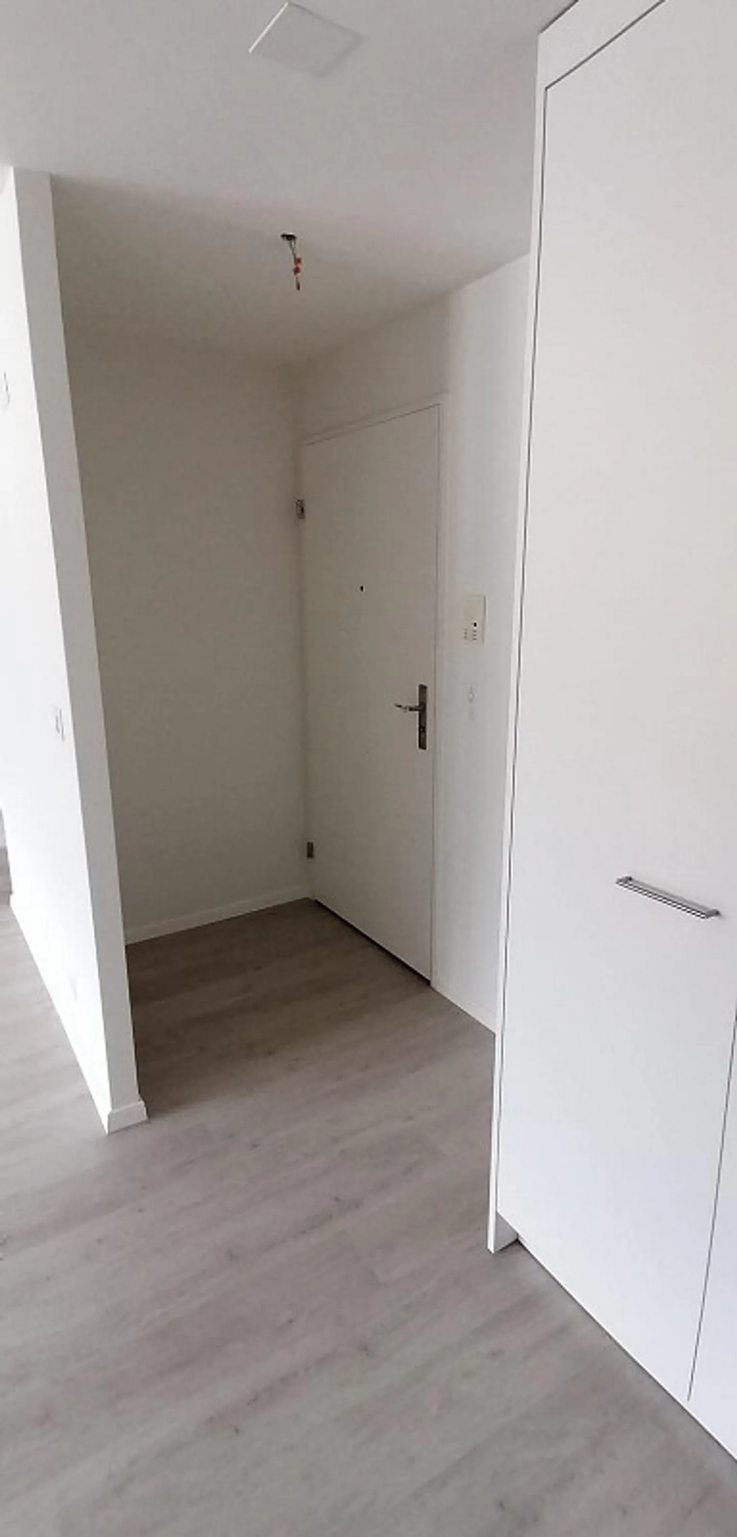 Appartement 1 pièce rénové dans un emplacement calme près de la lisière de la forêt - Photo 10 sur 12
