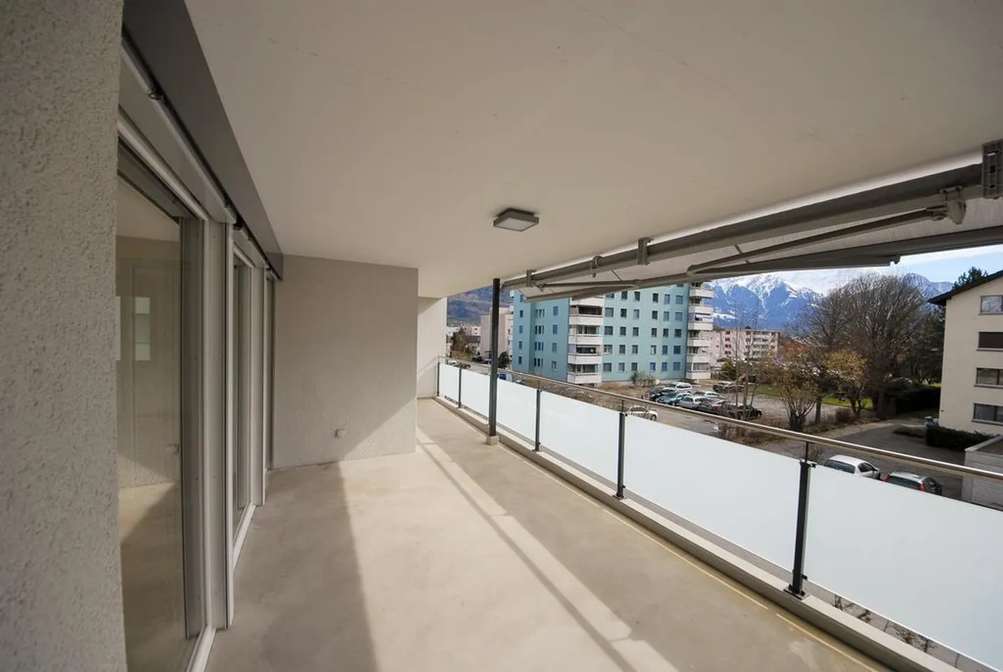 Spacious and Modern Expansion - Photo 4 of 11