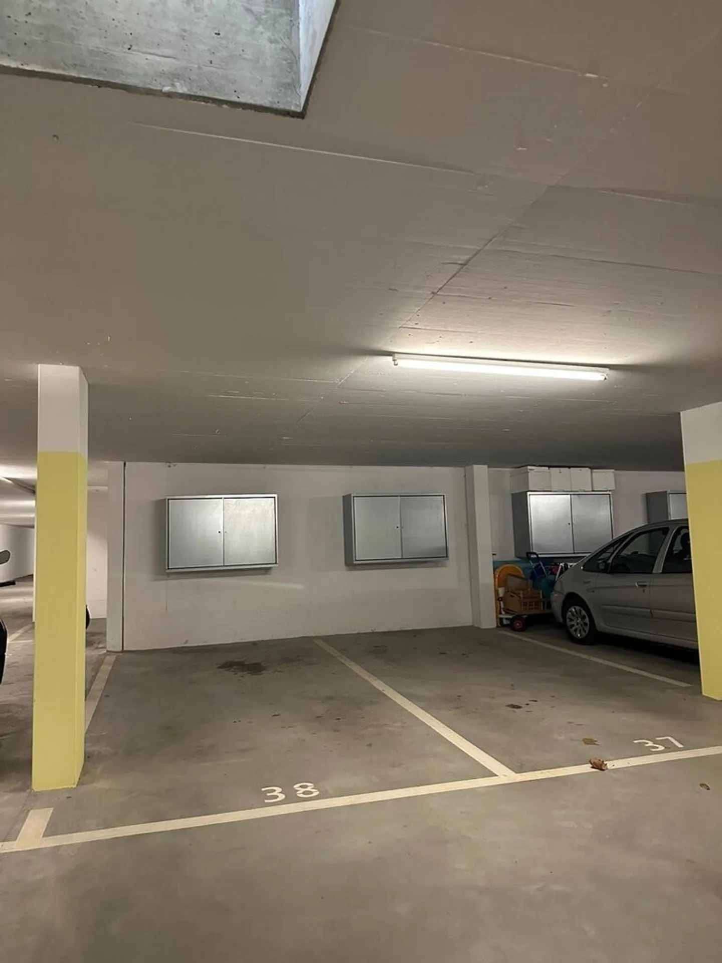 Aktion! Zentrale Einstellplätze in Sursee - Foto 3 von 3