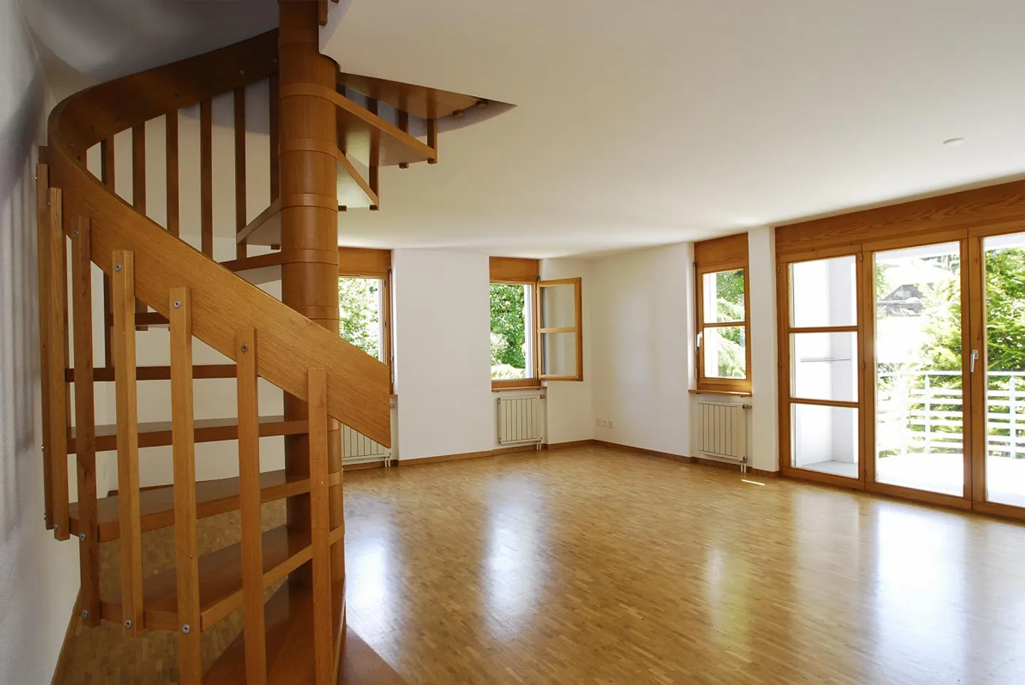 3 1/2-Room Maisonette Apartment near the Lake and Train Station - Photo 1 of 10