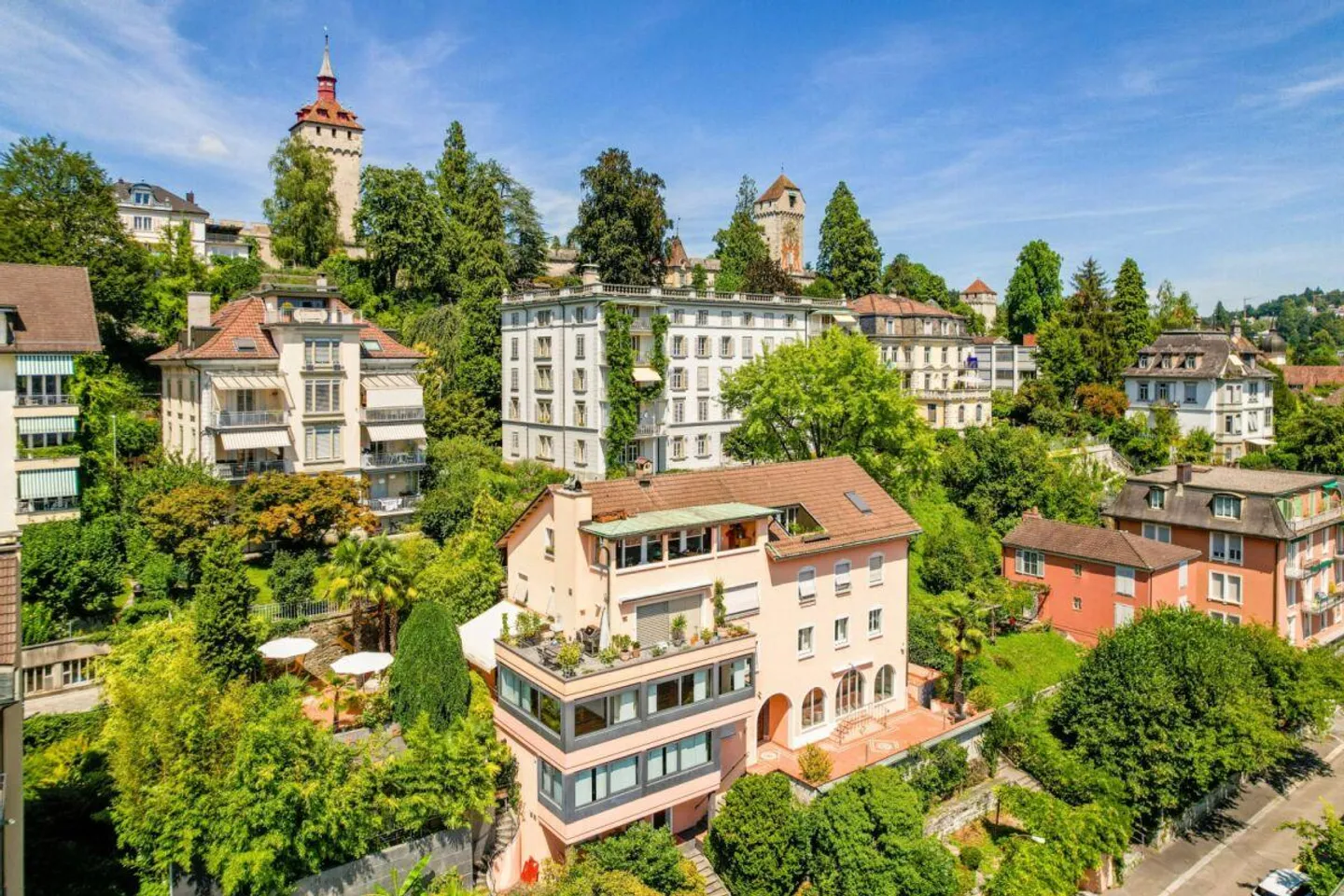Mediterrane Oase in Luzern - Foto 1 von 16