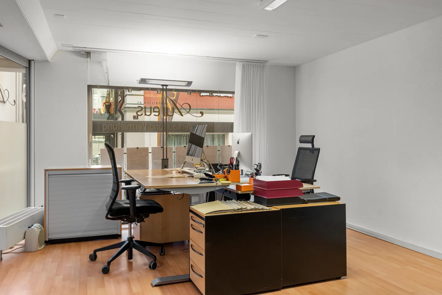 Retail Space, Practice, Office in the Village Center, on Pedestrian Zone - Photo 5 of 7