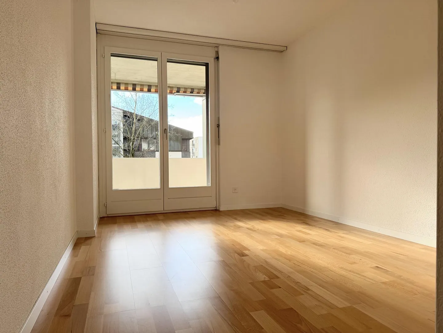 Ruhig gelegene, grosse Wohnung - Foto 15 von 19