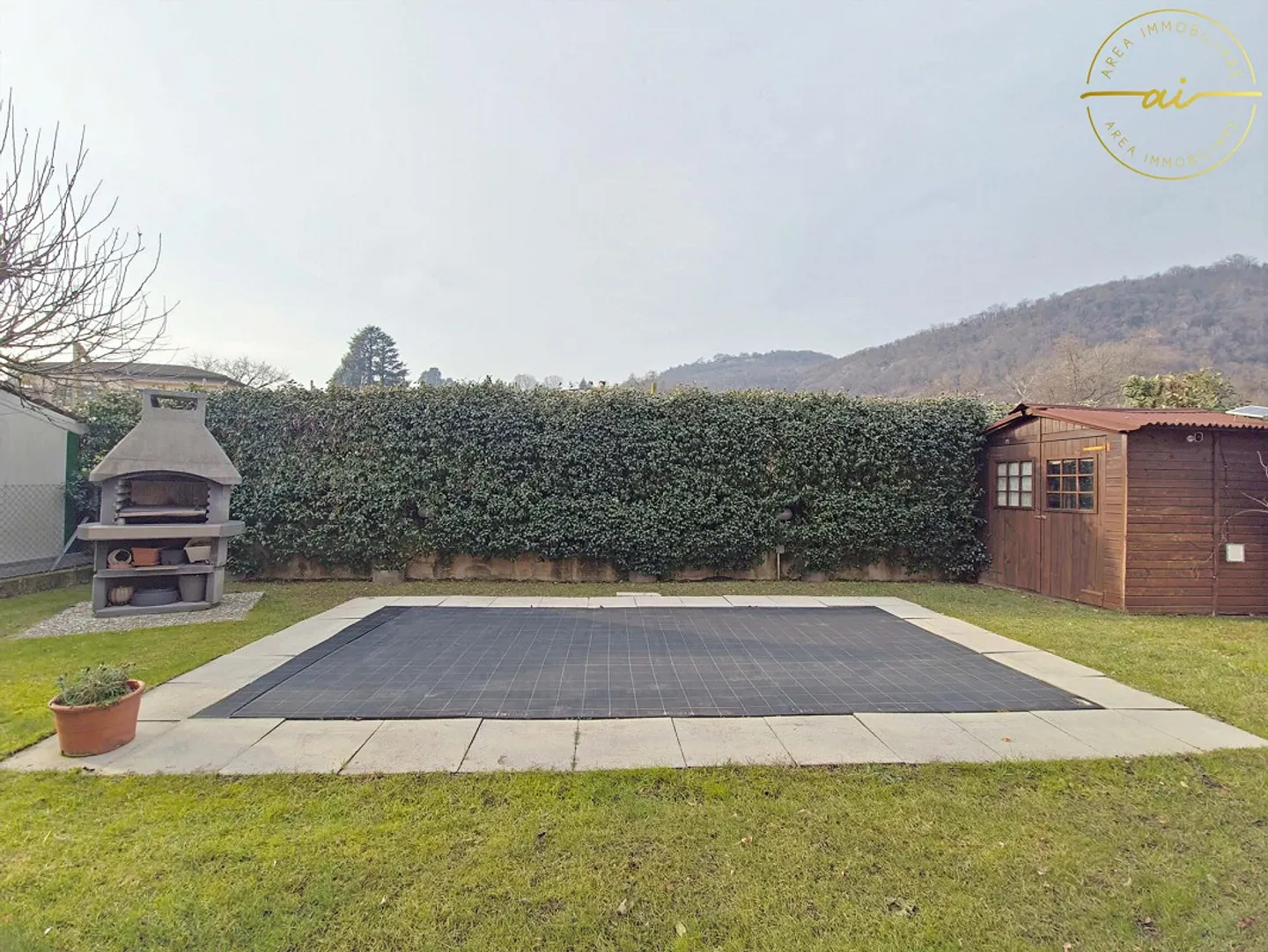 Casa unifamiliare raffinata con grande giardino a Rancate - Foto 12 di 13