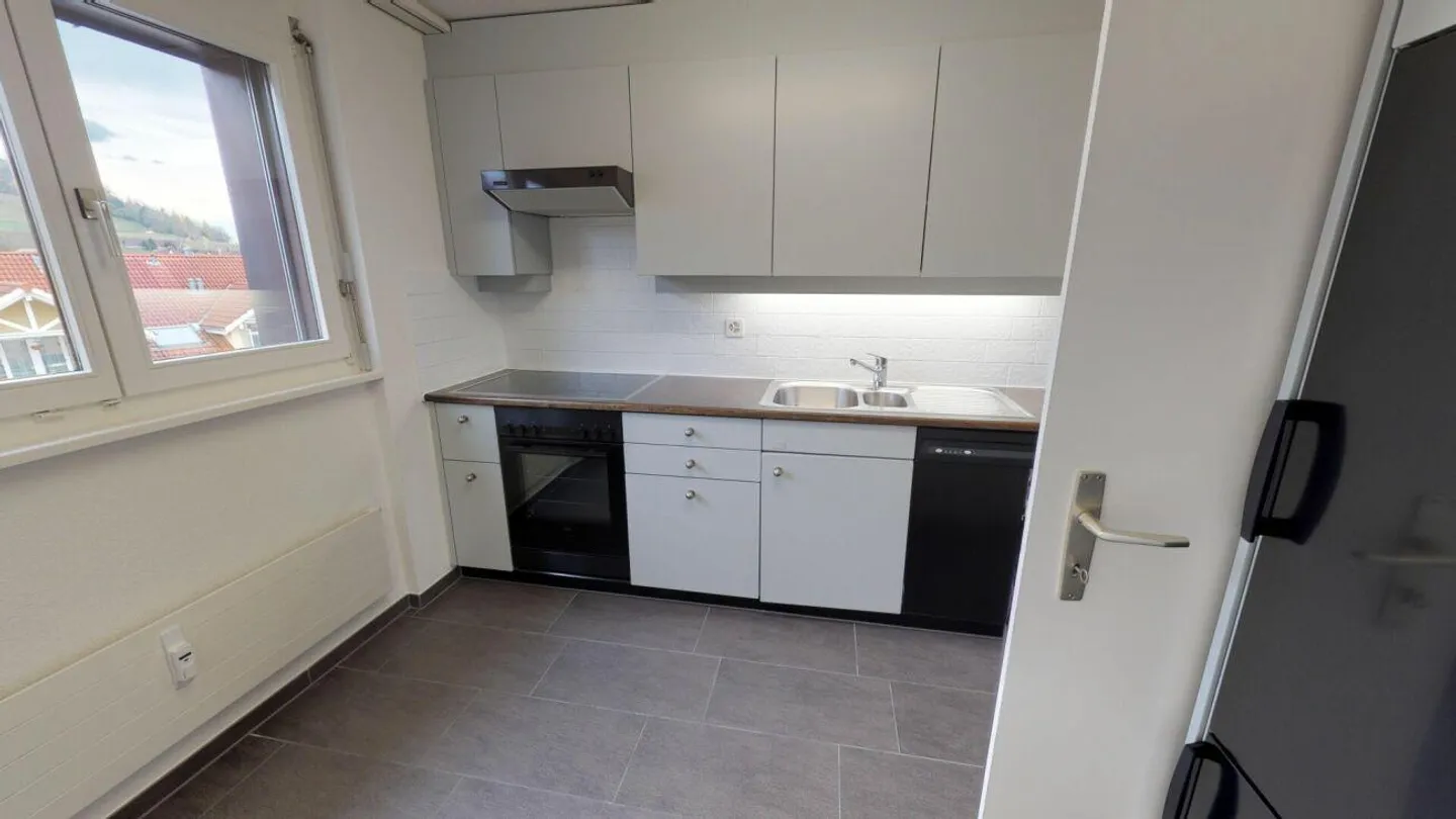 SUPERBE appartement dans un emplacement CALME - Photo 2 sur 10