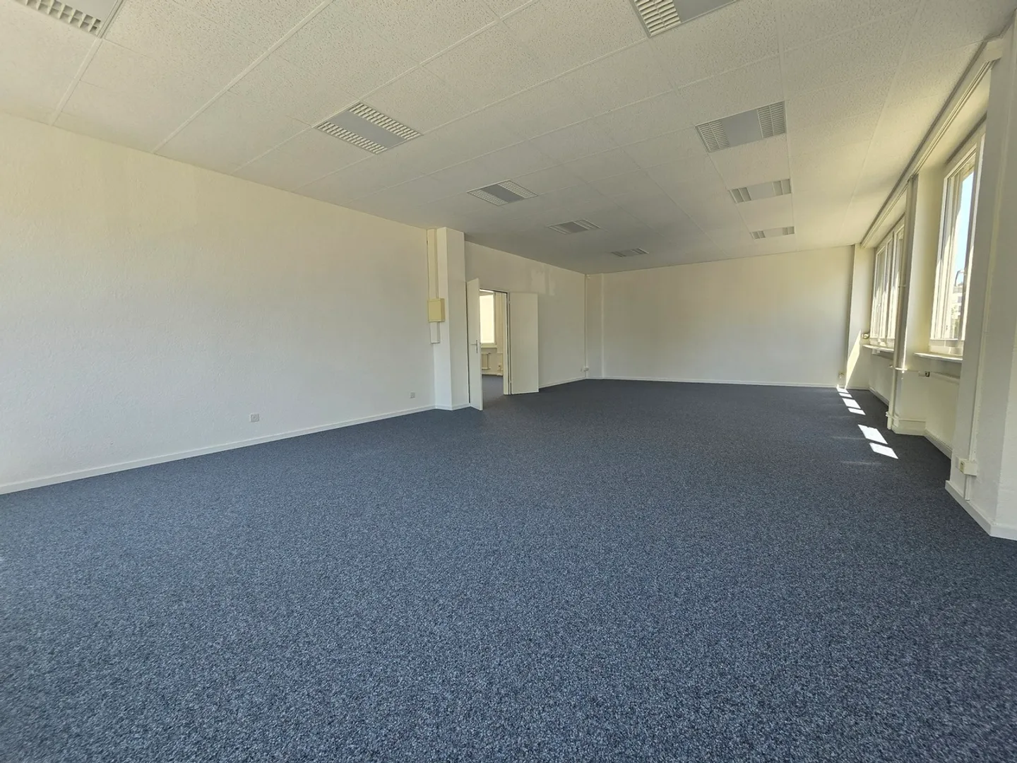 Büro im 1. Stock - 237m2 - Photo 6 sur 7